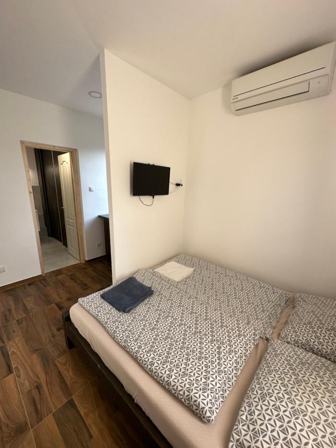 Beregi Apartman Тисауйварош Екстер'єр фото